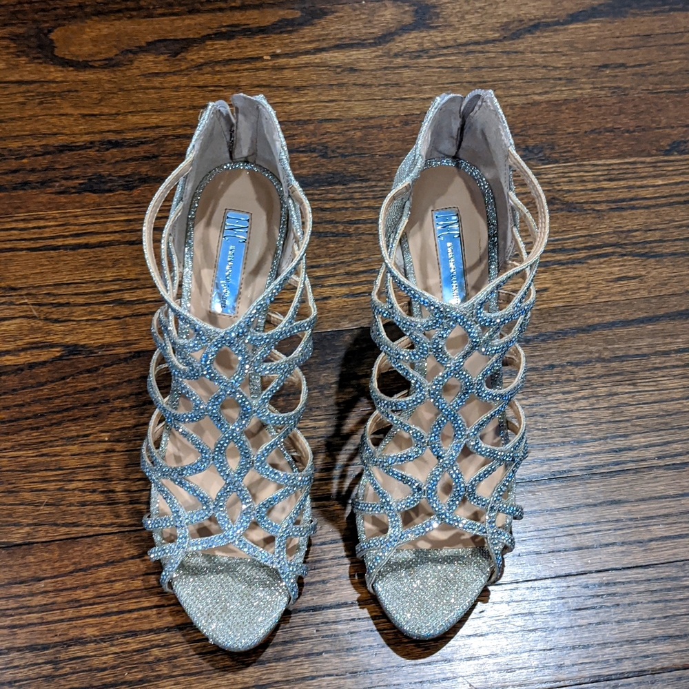 Ladies shoes
